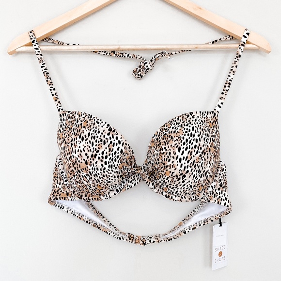 Shade & Shore Animal Print Twist Front Underwire Bikini Top - Picture 2 of 7